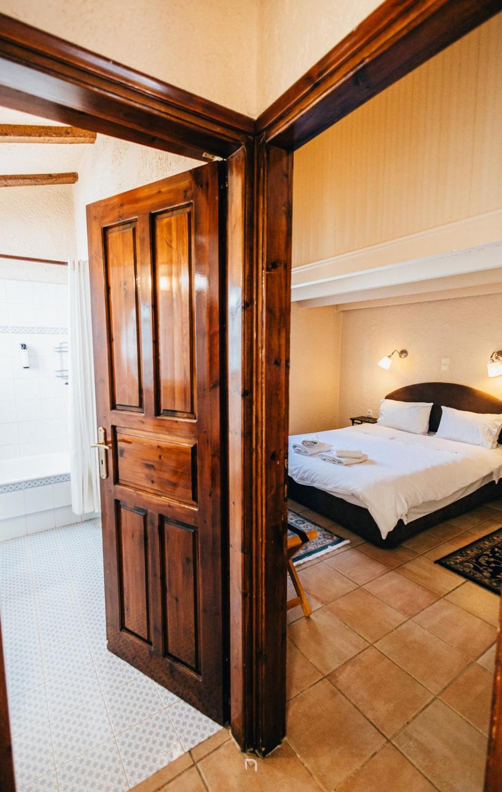 Fanaras Hotel Kalavryta Eksteriør billede